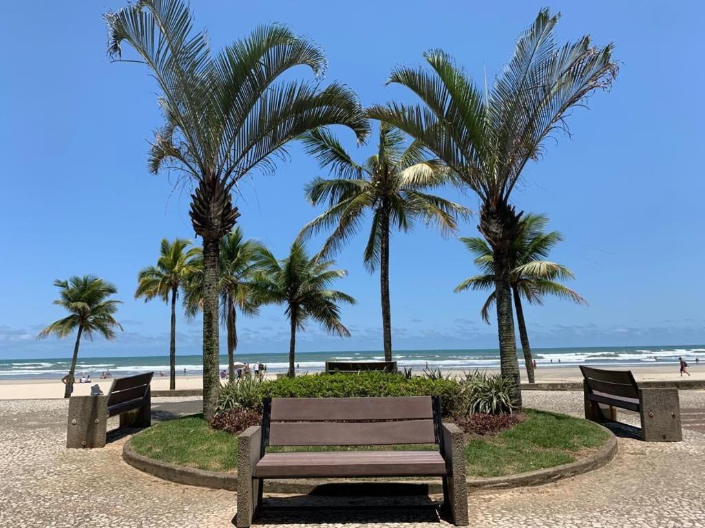Apartamento Frente Ao Mar Com Varanda E Piscina ปรายากรันเด ภายนอก รูปภาพ